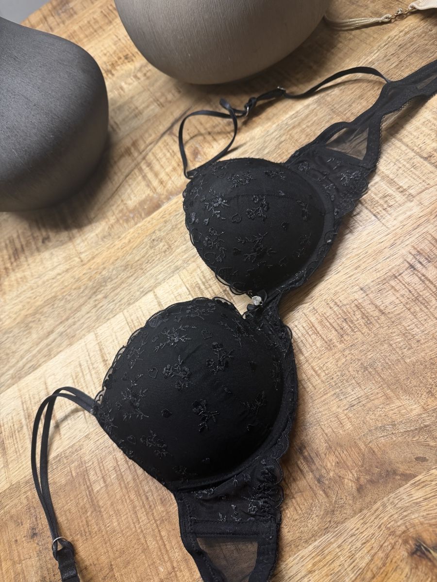 Altra biancheria intima: BH mit push up – Usato da Dietikon venduto da meeelissaa 2