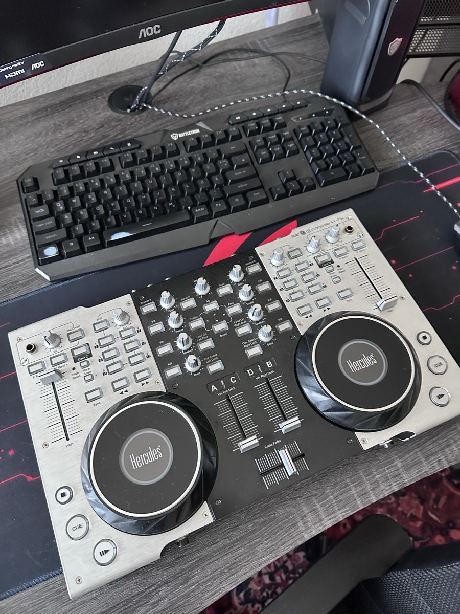 Hercules Console di mixaggio: Herkules Dj Console 4-Mx inkl. Tasche – Nuovo (secondo la descrizione) da St. Gallen venduto da son_dm9n