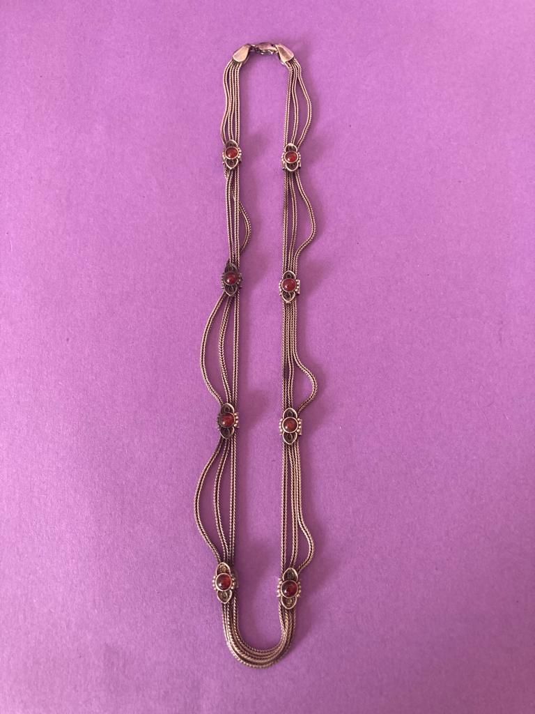 Catenine: Schlangenkette 3fach weinrote Elemente (45cm) – Usato da Dittingen venduto da Bijoubelle 5