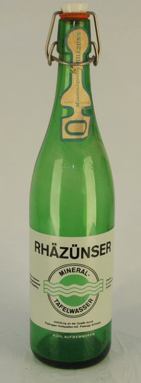 Alte Flasche Rhäzünser Minerlwasser, Passugg | Kaufen auf Ricardo