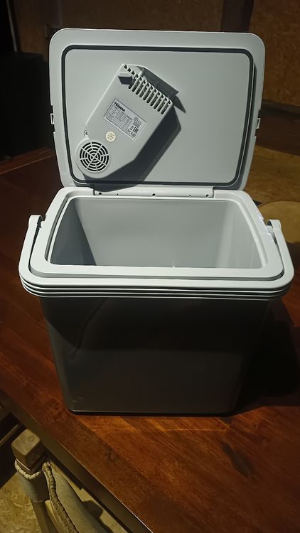Frigo Da Campeggio Termoelettrico Tristar KB-7532UK, 30 Litri, Nuovo