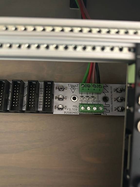 Strumenti musicali: 2manySynth 10U inspired by EMS VCS3 – Usato da Fully venduto da mxbdh 2