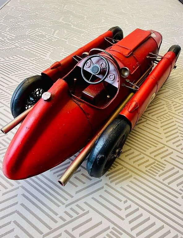 Jouets: Rennauto aus Blech  – D'occasion à Mettlen par Bootsbau0 1