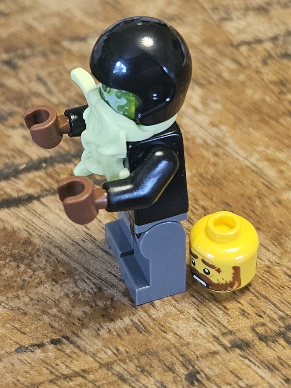 Lego Kit di costruzioni: lego figurine hidden side hs025 Dwayne – Usato da Confignon venduto da Ecrofigs 3