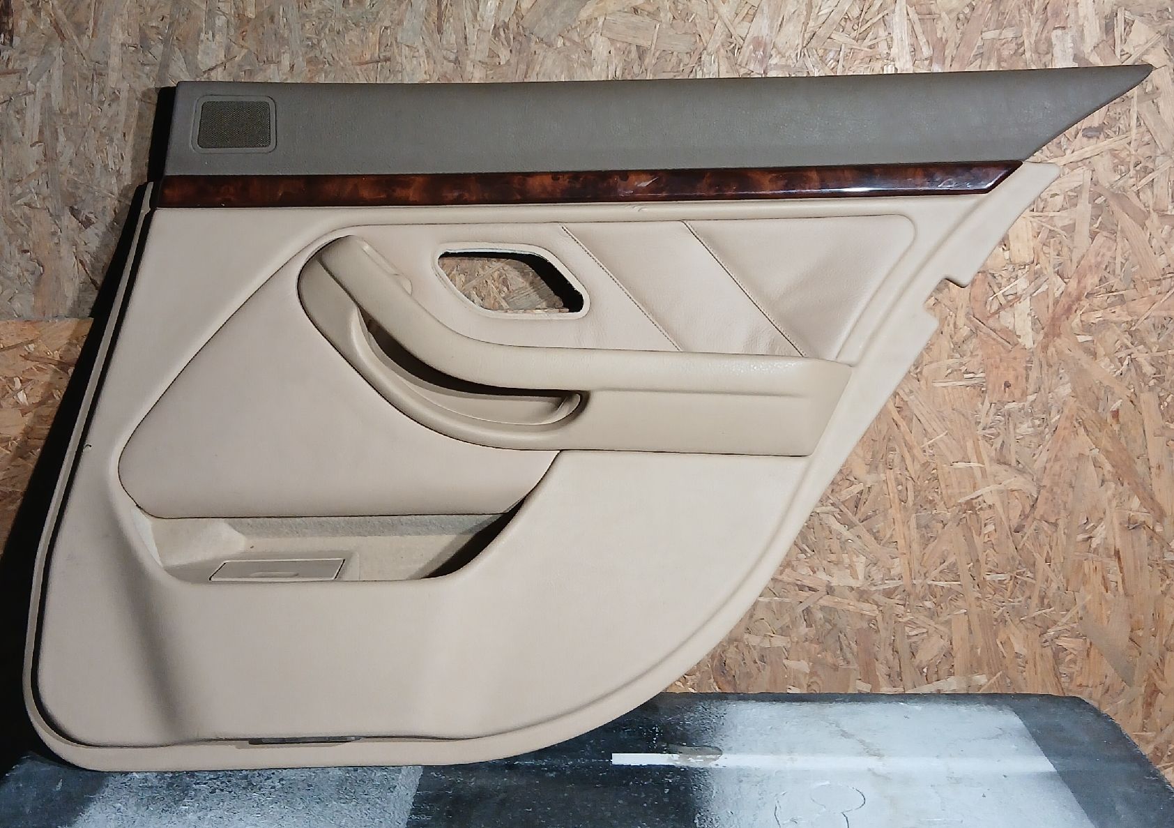 BMW Tutti pezzi di ricambio auto: Panneaux de portières BMW E39 540 – Usato da la heutte venduto da Auto-stock 3