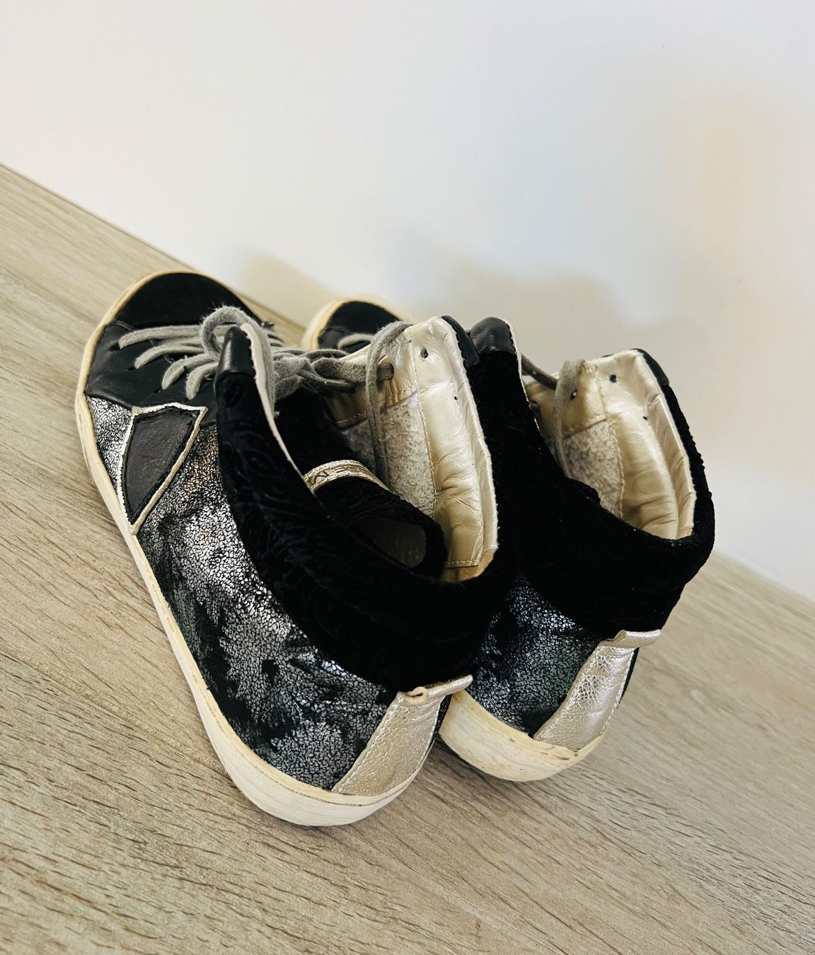 Scarpe da donna: PHILIPPE MODEL – Usato da Riva San Vitale venduto da anouky01