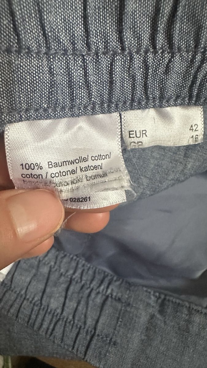 Pantalons: Pantalon bleu taille 42 coton, comme neuf  – Neuf (Voir description) à Vuippens par ale_6gkb 4