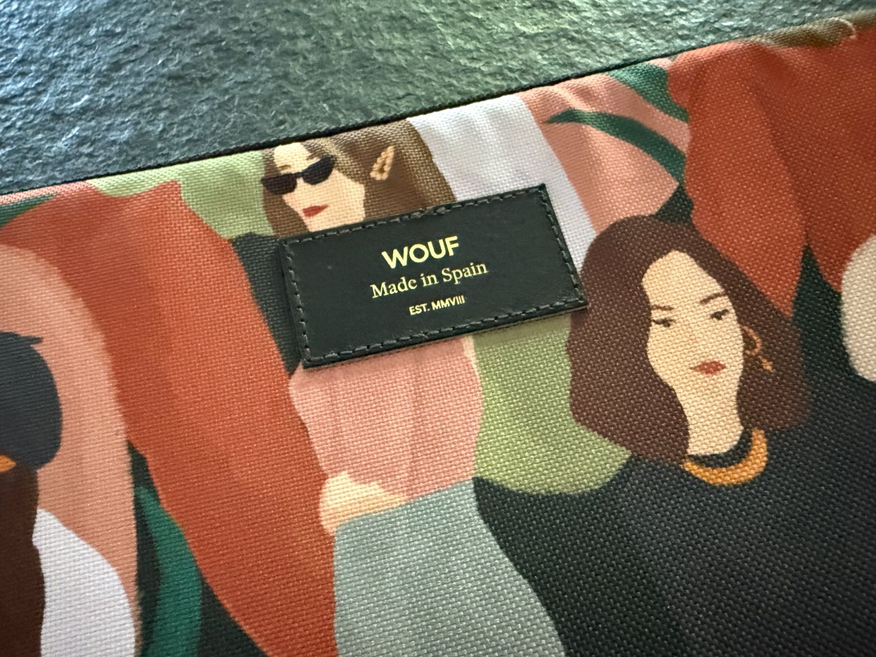 Covers & Borse: Coole Laptophülle von WOUF – Usato da Hägglingen venduto da Moniana 1