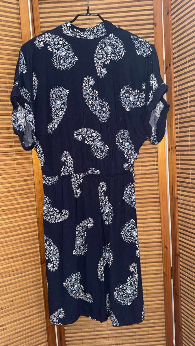 H&M Vestiti: Blaues Wickelkleid H&M, ca 44 – Usato da Gümligen venduto da morticiaaddams 2
