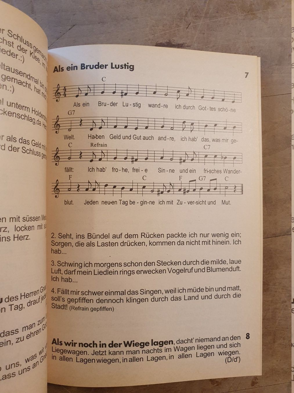 Libri: Liedtexte zu Lieder Musik auf der Oberstuf – Usato da Zürich venduto da loosebone 2