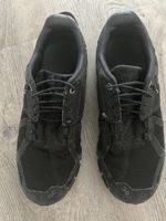 On Cloud Running Shoes - Black - Good Condition
