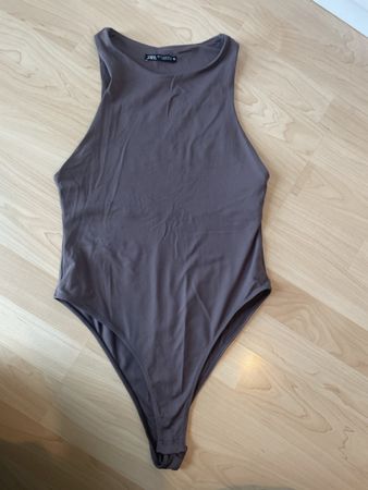 Zara Body Grösse M, Top Zustand & angenehmer Stoff