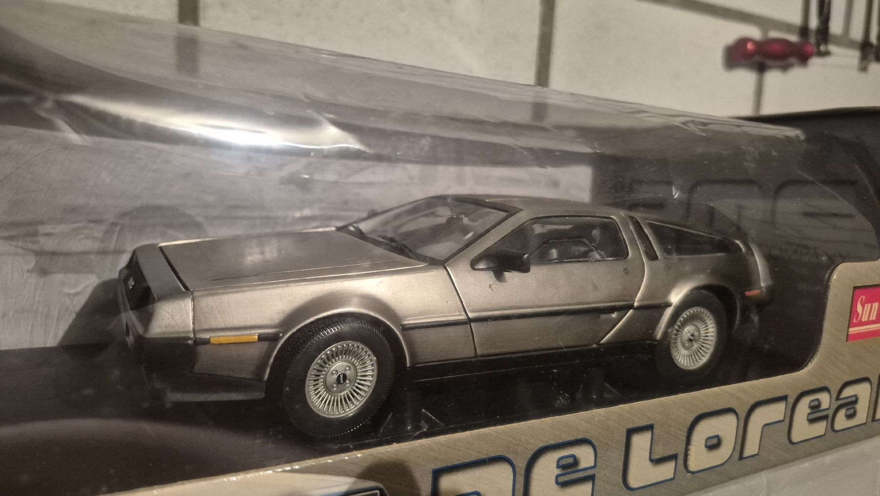 Modellini d'auto: DeLorean – Nuovo e nell'imballaggio originale da Walperswil venduto da bvo_z8zd
