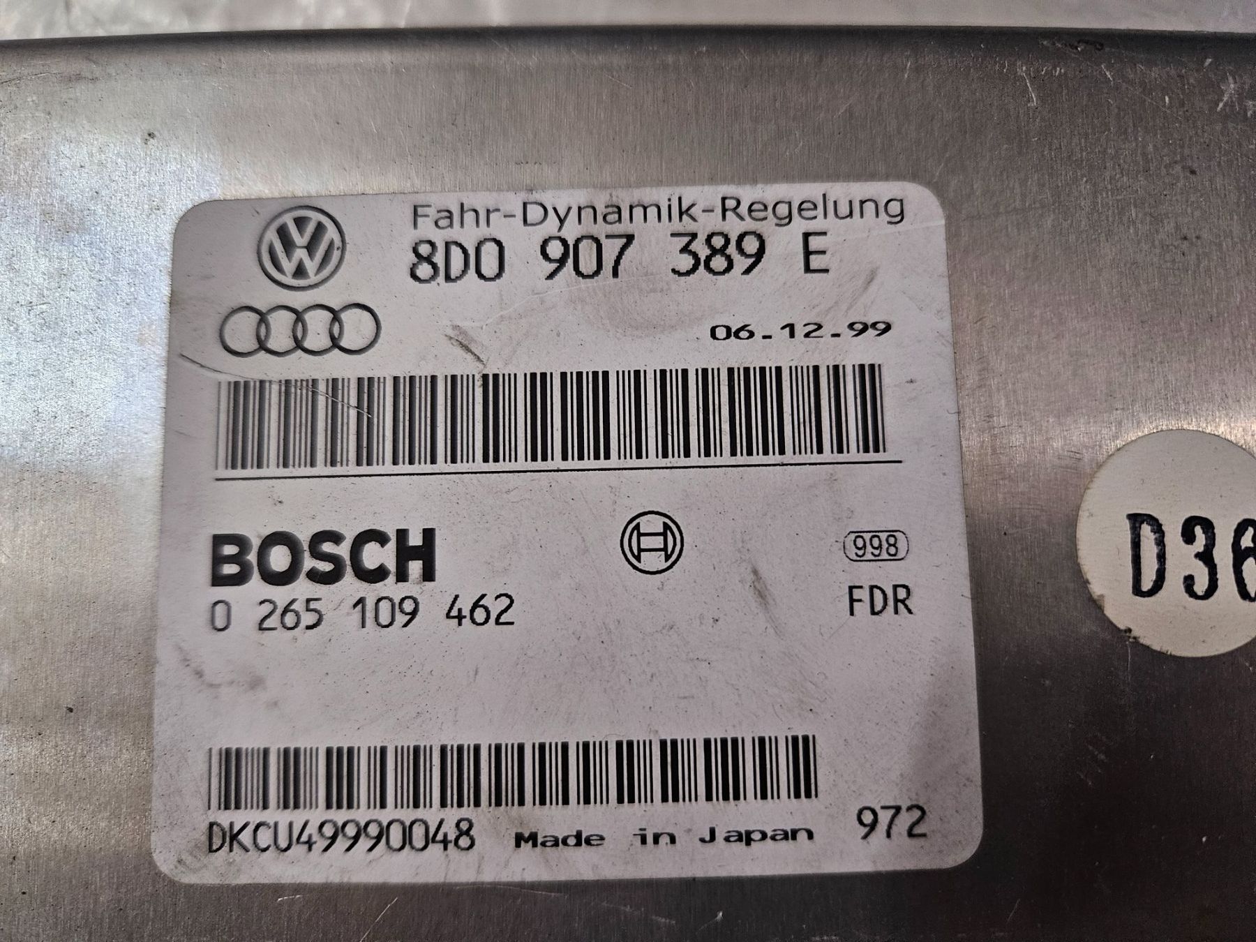 Audi Tutti pezzi di ricambio auto: Audi S4 b5 Steuergerät FDR – Usato da Männedorf venduto da go-rs484 1