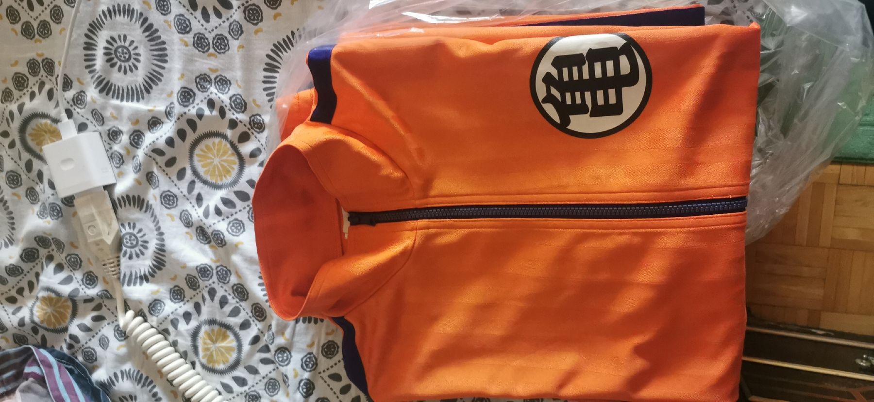 Completi: Survêtement Dragon Ball – Usato da Genève venduto da vins50
