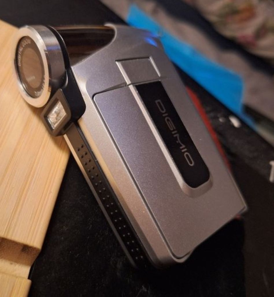 Caméscopes: Caméra vidéo digitale d'occasion.  – D'occasion à Tannay par v1n1p00h