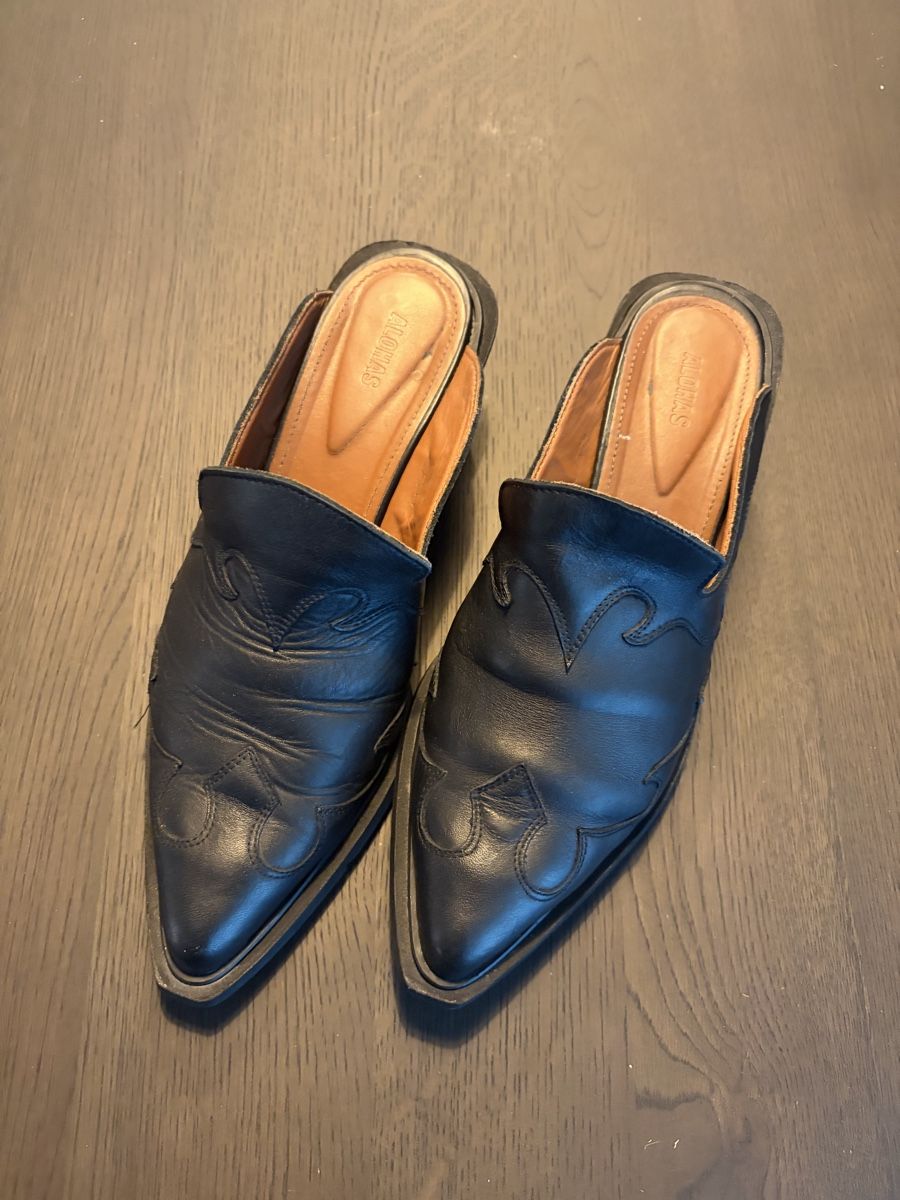 Alohas Scarpe da donna: ALOHAS COWBOY SLIPPERS – Usato da Zürich venduto da JMima