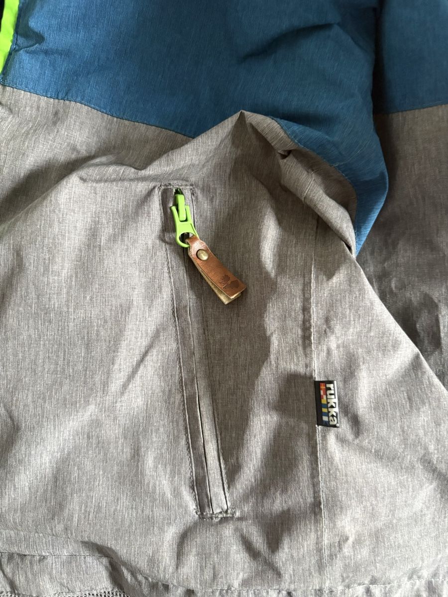Rukka Vestes: Rukka Regenjacke, Grösse 128 – D'occasion à Horgen par Taravao 4