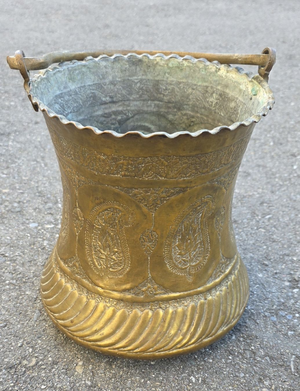 Vasen & Gefässe: Antikes Messingvase – Gebraucht aus Niederuzwil von 262305