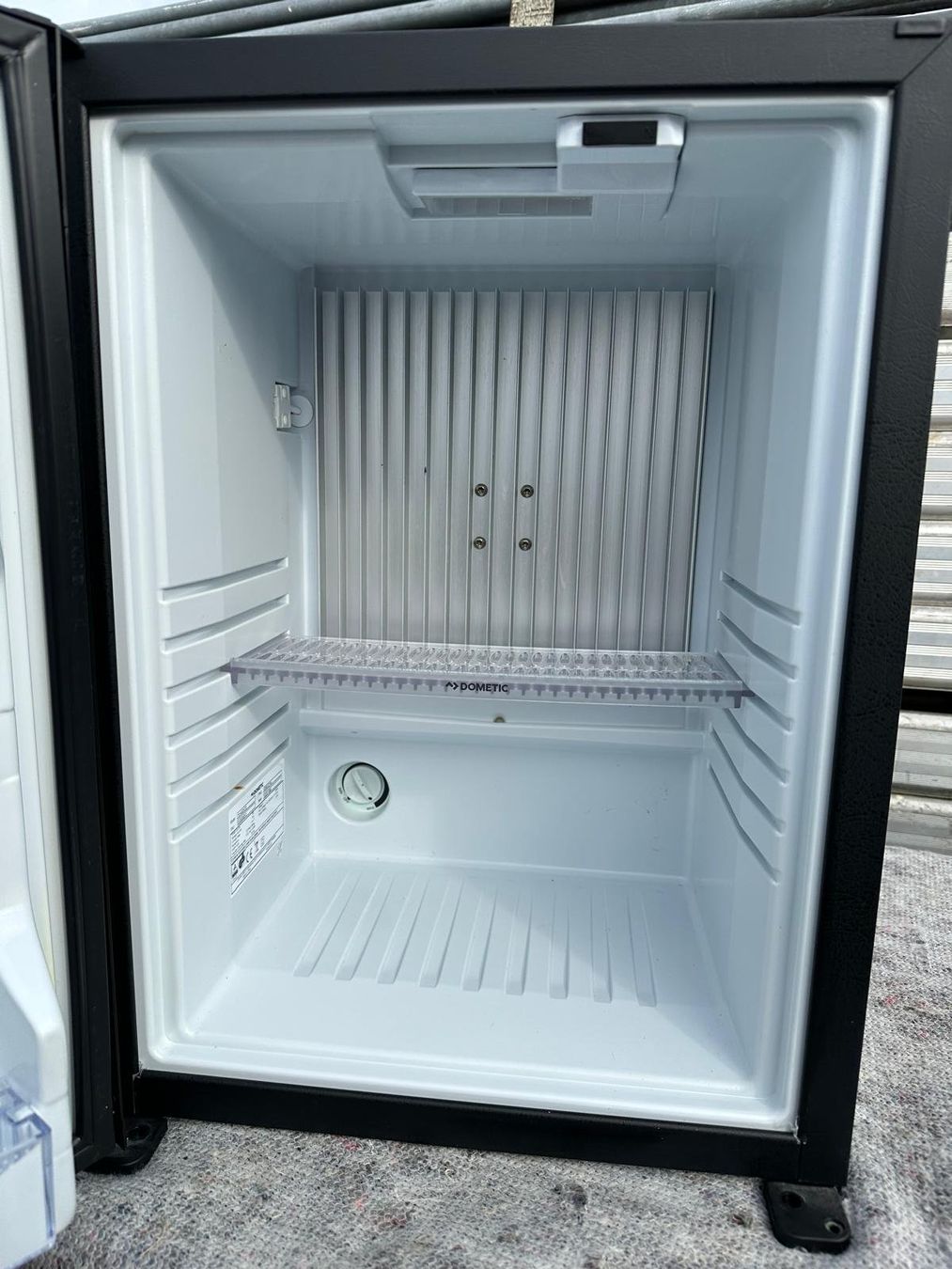 Frigoriferi: Minibar Dometic RH 430 NTE – Usato da Spreitenbach venduto da Space_X 2