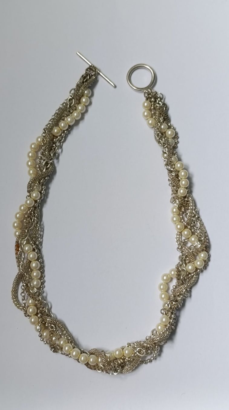 Catenine: Collier multi-rangs argenté et perles ! – Usato da Genève venduto da EcrinVintage 2