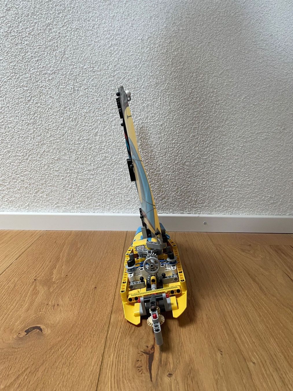 Lego Kit di costruzioni: LEGO - Racing Yacht 42074 – Usato da Lyss venduto da Stuetzredlidrifter 3