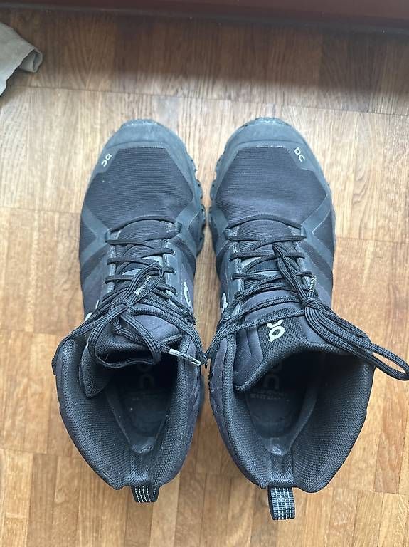 Scarpe da donna: ON Cloudrock Waterproof Wanderschuhe Gr. 40 – Usato da Forch venduto da mar_gy8r 1