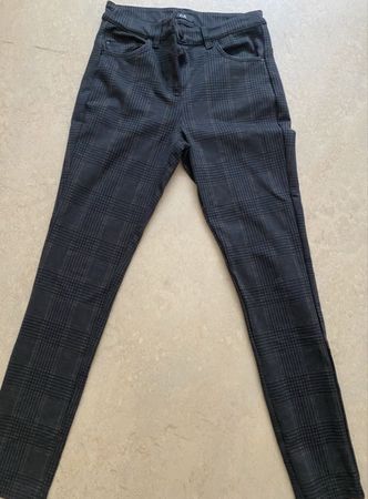 Karierte Stoffhose Grösse 36