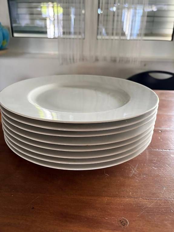 Piatti: 8 Essteller - Durchmesser 30 cm – Usato da Zürich venduto da budsol