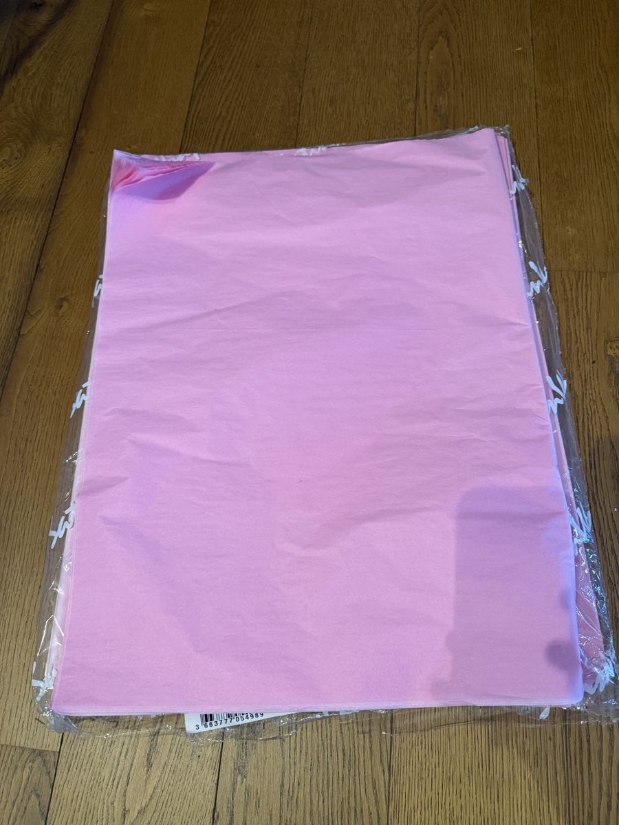 Papiere: SatinWrap Seidenpapier hellrosa 50x75 cm – Gebraucht aus Bassersdorf von Sandy456