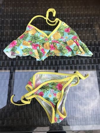 Mädchen Bikini mit Ananas 122