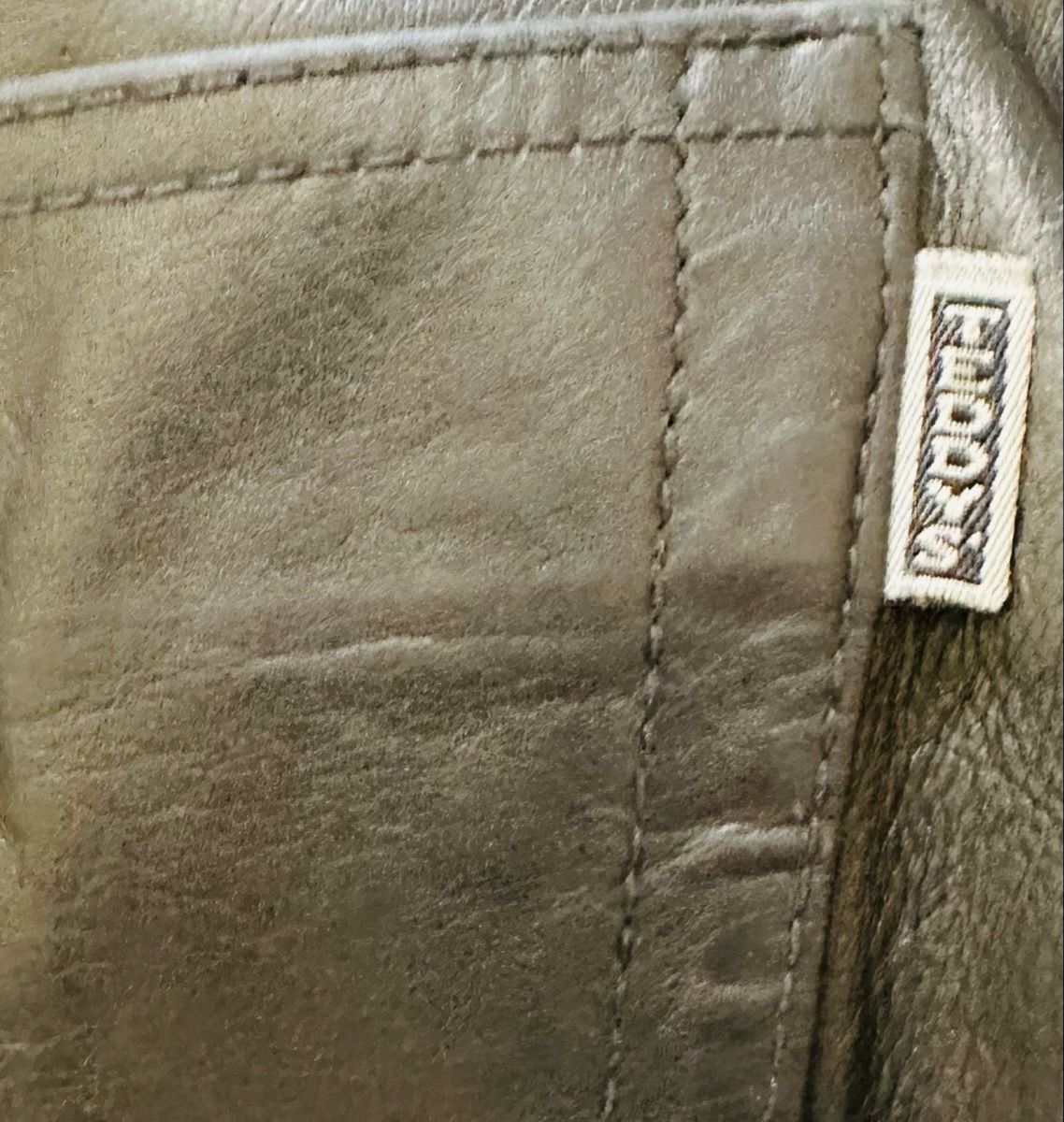 Pantaloni: Lederhose schwarz – Usato da Basel venduto da rea_y662 3