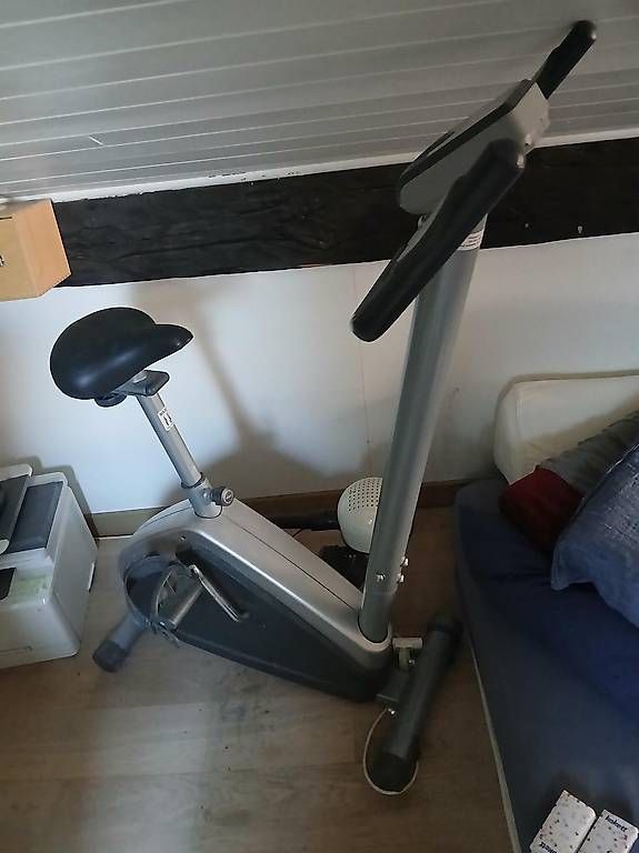 Vélo D'appartement SP-400 Noir CARE