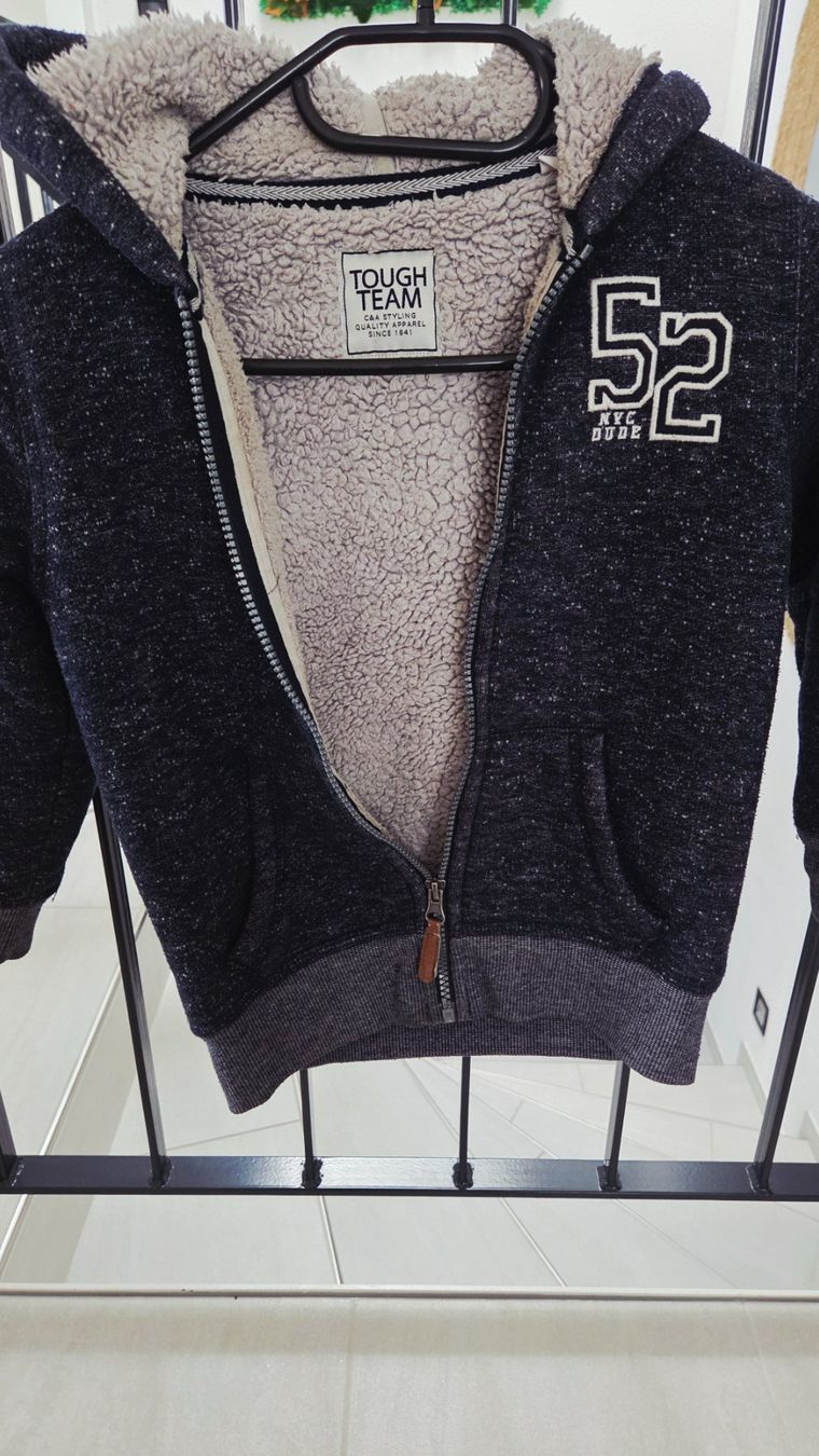 Jacken & Mäntel: Tough Team Winterjacke, Gr. 122/128 – Gebraucht aus Niederwil SG von Excentia