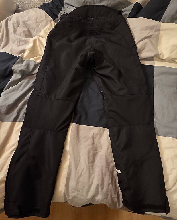 Pantaloni: Motorradhose Vengo – Usato da Wolfenschiessen venduto da CydiZ 1