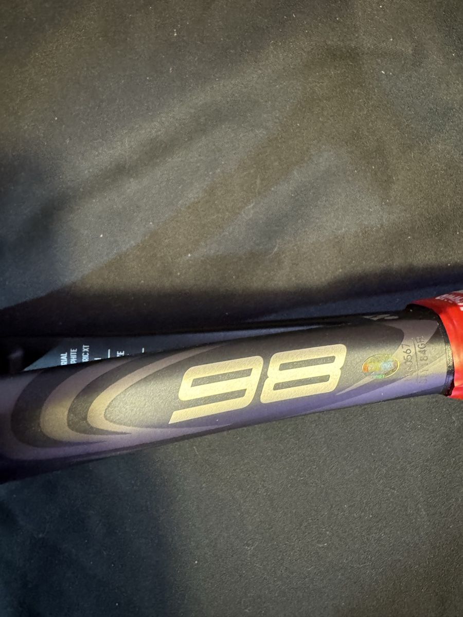 Yonex Racchette: Yonex VCORE 98, 305g, Griffgrösse 3 – Usato da Wettingen venduto da Chuljaa 1