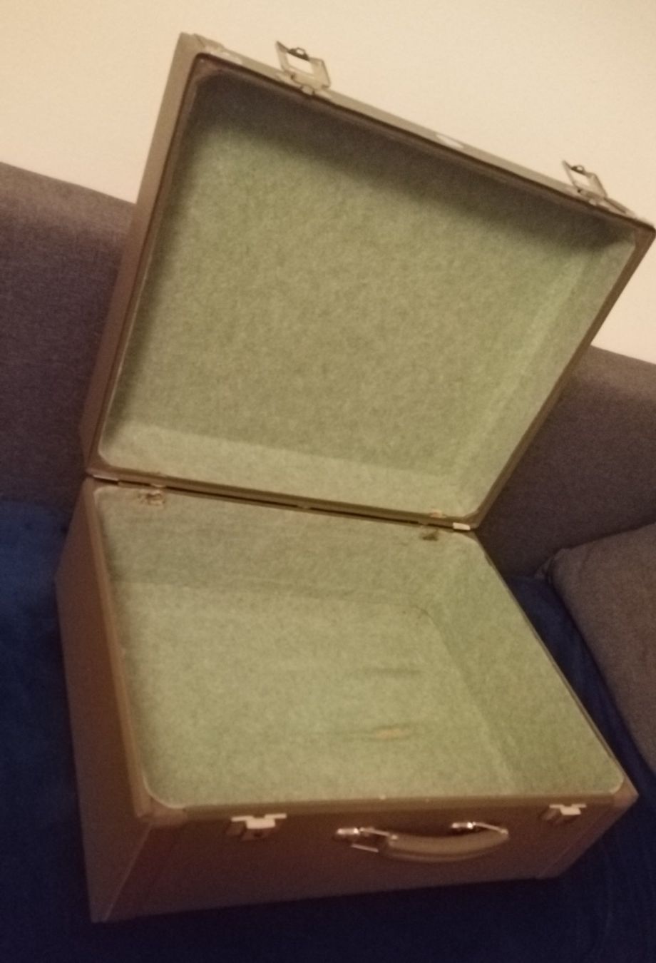 Hohner Musikinstrumente: Coffre Hohner rigide pour accordeon – Gebraucht aus Vevey von Djporradao 5