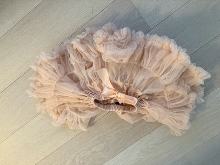 Jupe tutu Leo Ausoni, 4-8 ans, pêche, comme neuf!