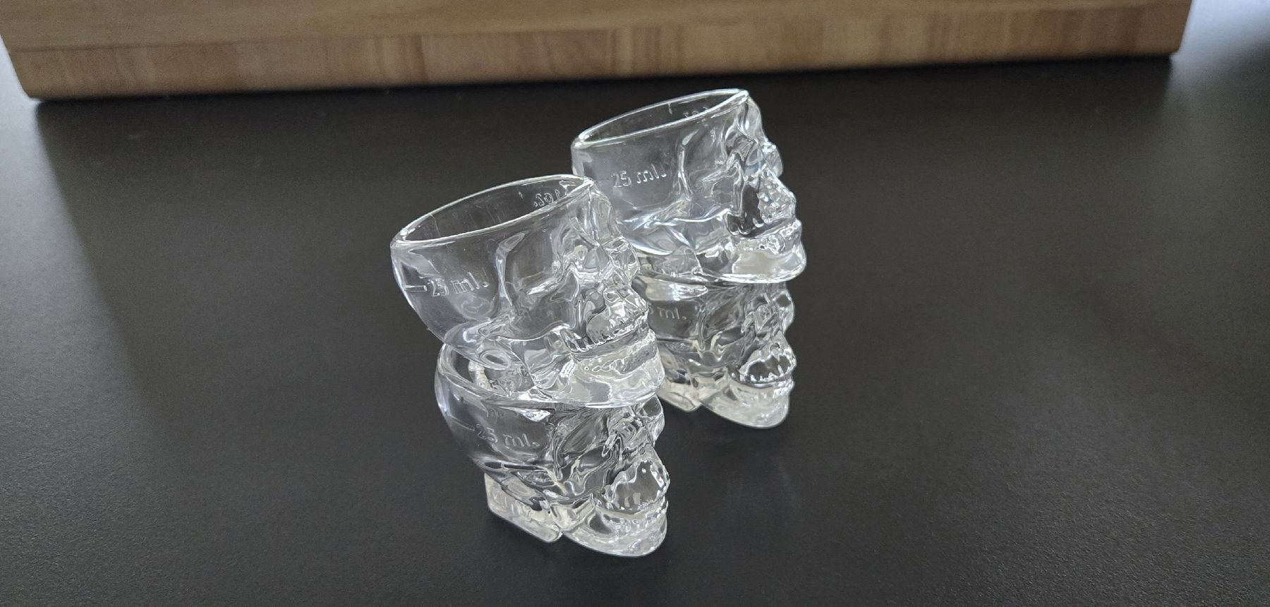 Bicchieri: 4er Set Totenkopf Schnapsgläser - Shots – Usato da Lachen SZ venduto da LinDiscount 6