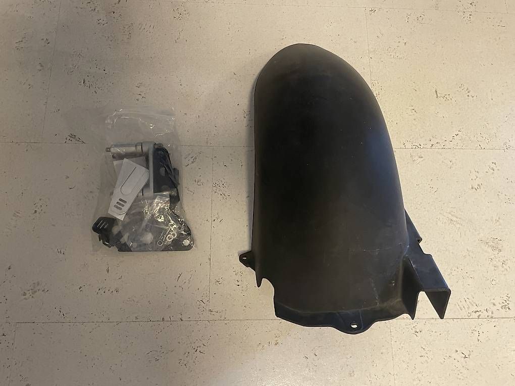 Strada: Ducati Monster 900 Zubehör – Usato da Uster venduto da kae_9tkj