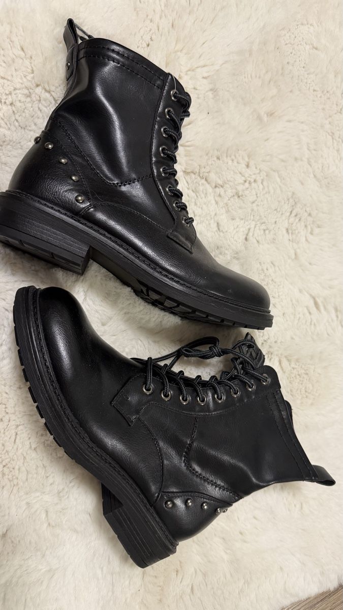 Damenschuhe: Boots, Schnürstiefel – Neu (gemäss Beschreibung) aus Bern von 18valeria__