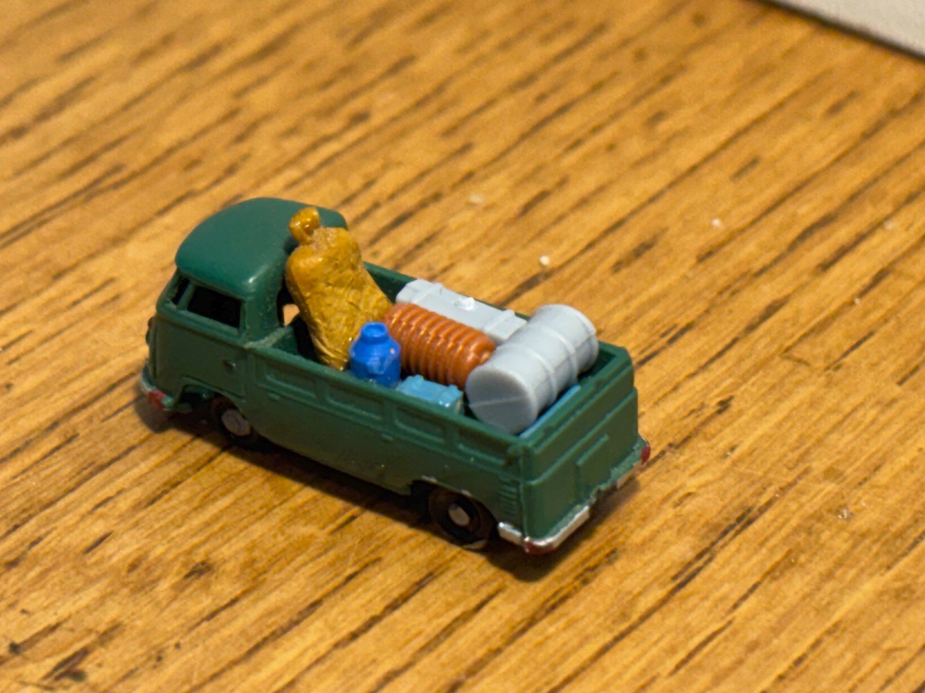 Modelleisenbahnen: M1122: VW beladen (Spur N) – Gebraucht aus Birsfelden von Birs_25 1