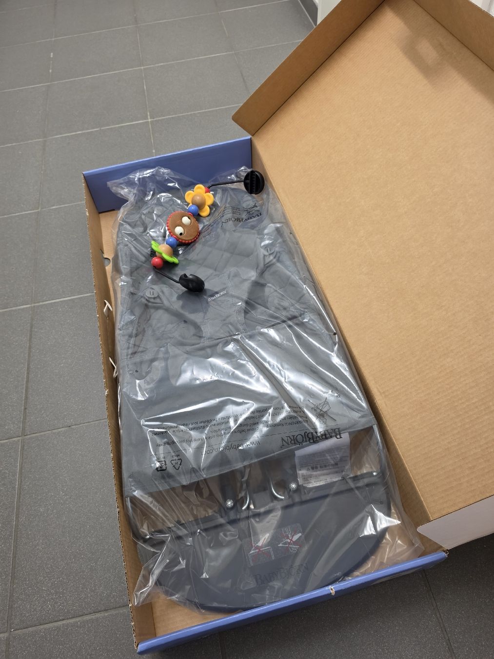 Babybjörn Sdraiette & Sdraiette a dondolo: Babybjörn Wippe + Spielbogen – Usato da Steinmaur venduto da DS89 2