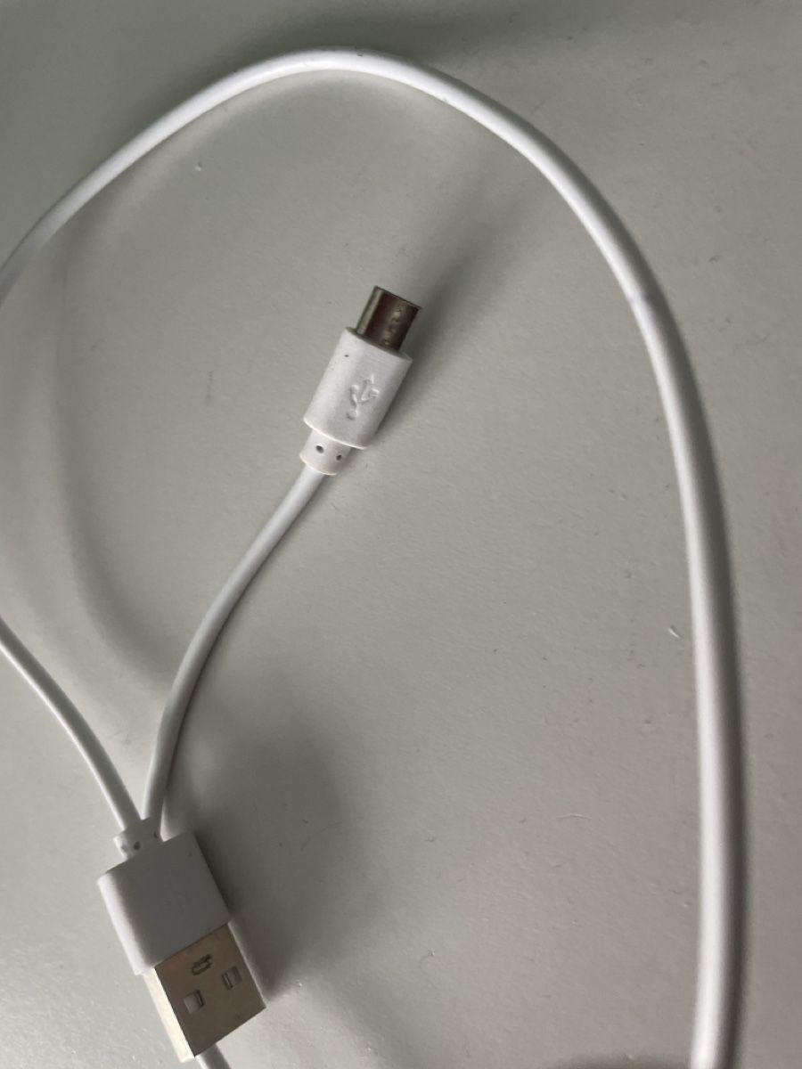 Cavi: USB- Ladekabel (ohne Stecker) – Usato da stüsslingen venduto da Aless14