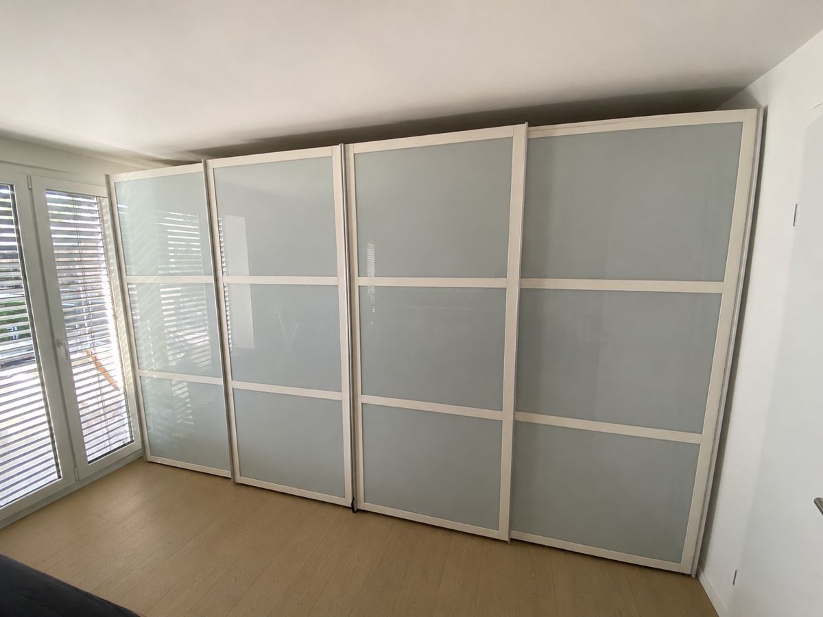 Armadi: Grosser Schrank in Top Zustand inkl. Kommode – Usato da Uster venduto da njoyy 1