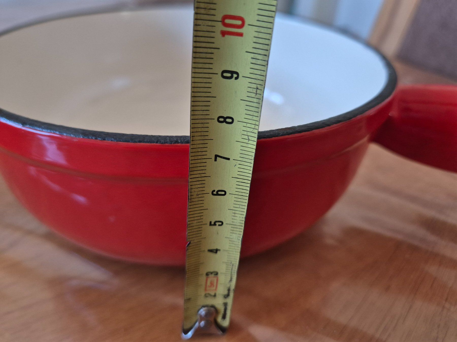 Pentole: Caquelon à fondue en fonte – Usato da Monthey venduto da McAuthor 1