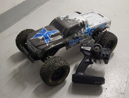 rc auto mit akkus und fernbedinung