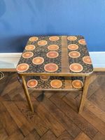 Retro Beistelltisch mit 2 Etagen, Redesign mit Handdruck