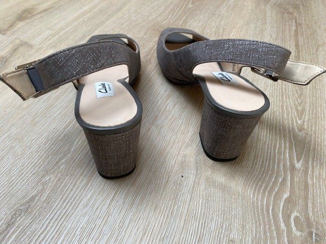 Clarks Scarpe da donna: Sandales Clarks neuves – Nuovo (secondo la descrizione) da Crans VD venduto da vra_262m 3