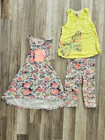 Sommerliches Mädchen Kleider Set, Gr. 116 Top Zustand